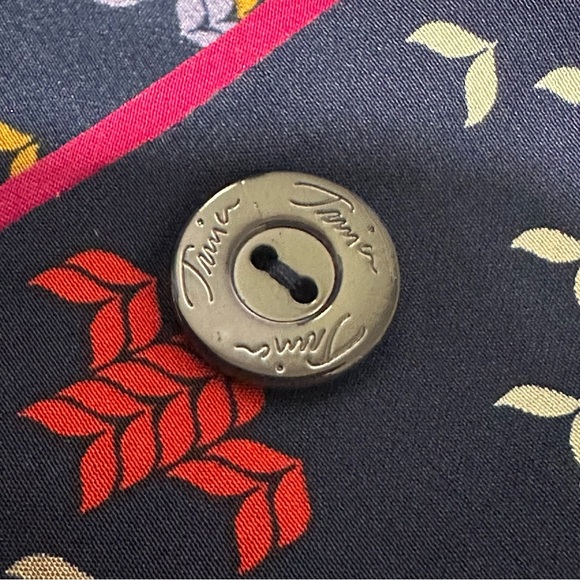 NWT TRINA TURK Ira 3 100% Silk Pajama Style Top ~ Fairisle Print small reg $145 - Picture 10 of 10